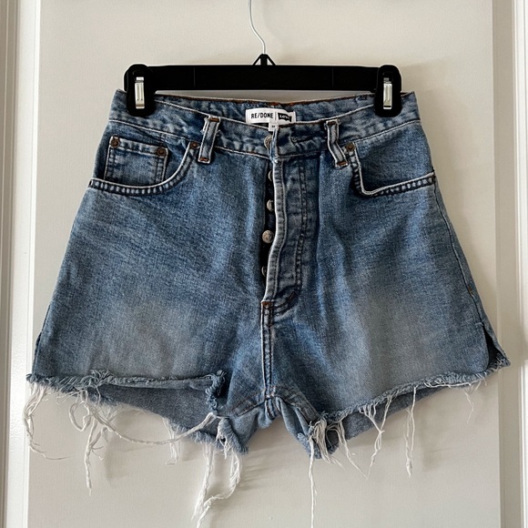 Re/Done | Levi’s High Rise Short - Picture 3 of 5